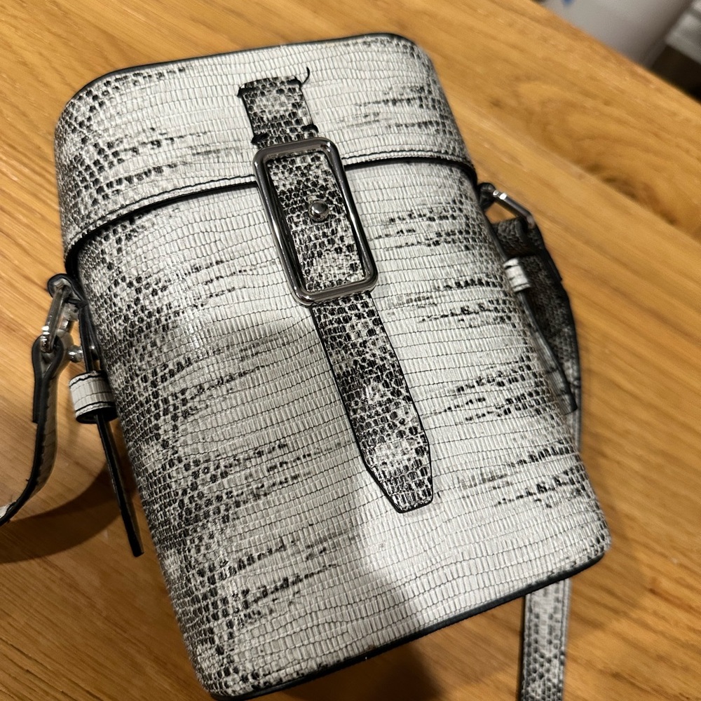 Vince Camuto Crossbody